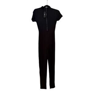 Elegant Black Jumpsuit with Front Zipper Detail